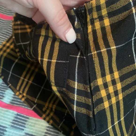 Haze Hamilton plaid mini skirt - Picture 3 of 4